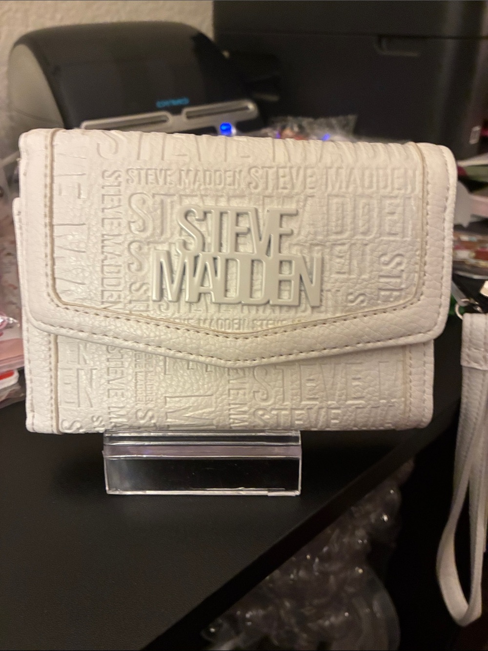 Steve Madden White Embossed Logo Wallet-NWT